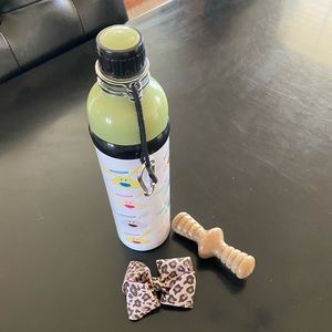 New puppy kit! Water bottle, bow, puppy bone!